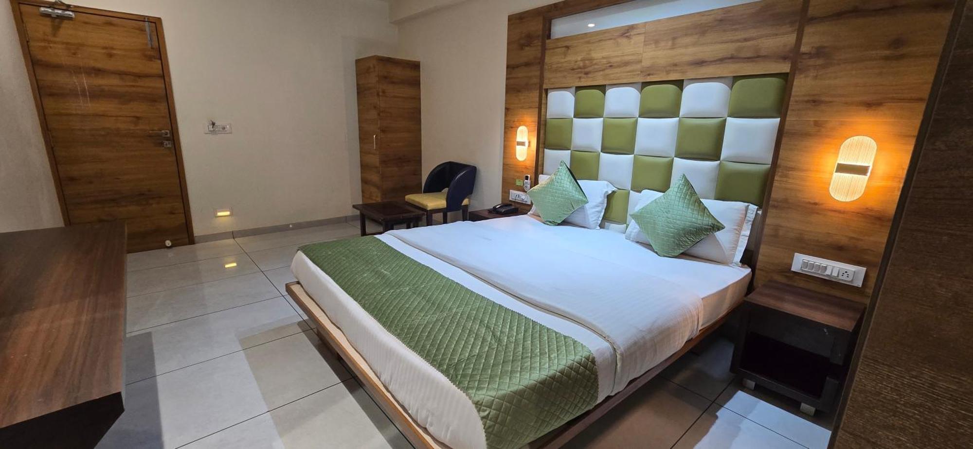 Hotel Viram Pārdi Extérieur photo